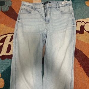 Ultra High Rise Mom jeans